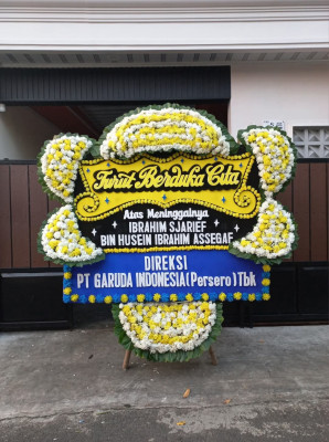 Papan Bunga Duka di Leksono